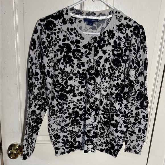 Basic Editions Black and White Floral Sweater - Picture 1 of 7